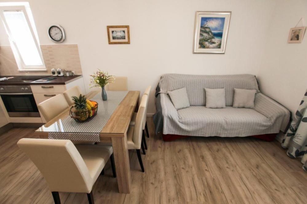 Apartments Luka Rogoznica  Extérieur photo