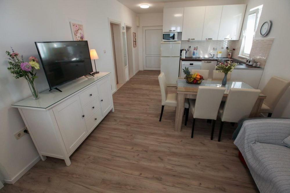Apartments Luka Rogoznica  Extérieur photo