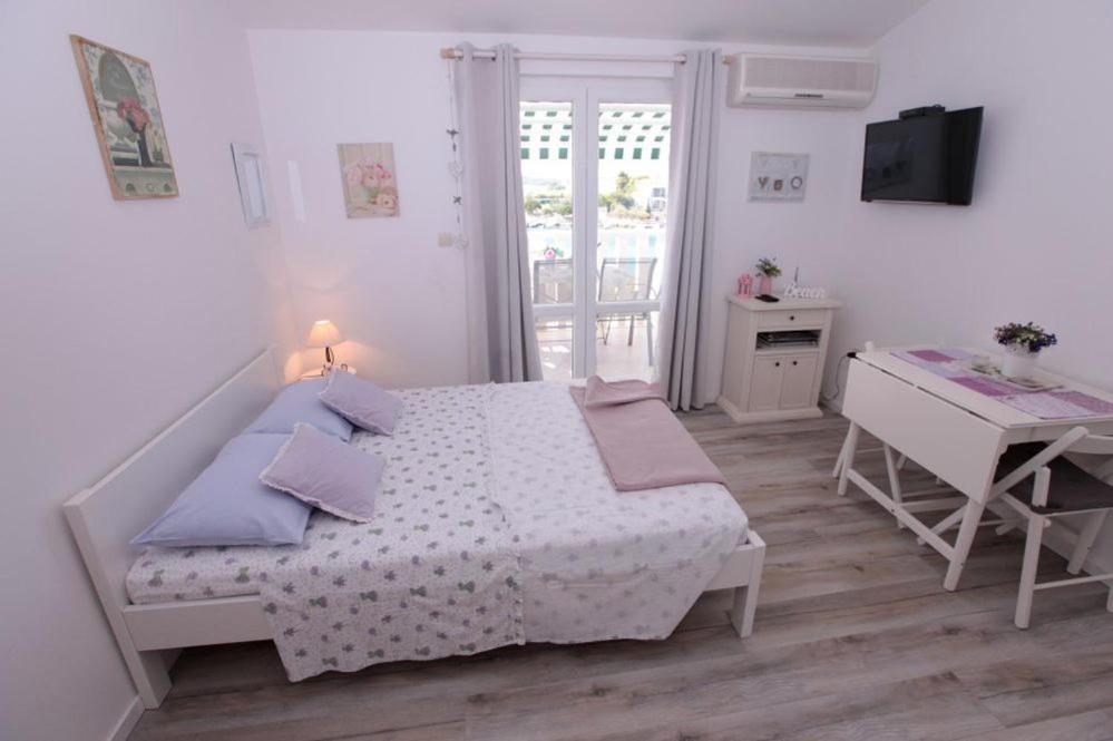 Apartments Luka Rogoznica  Extérieur photo