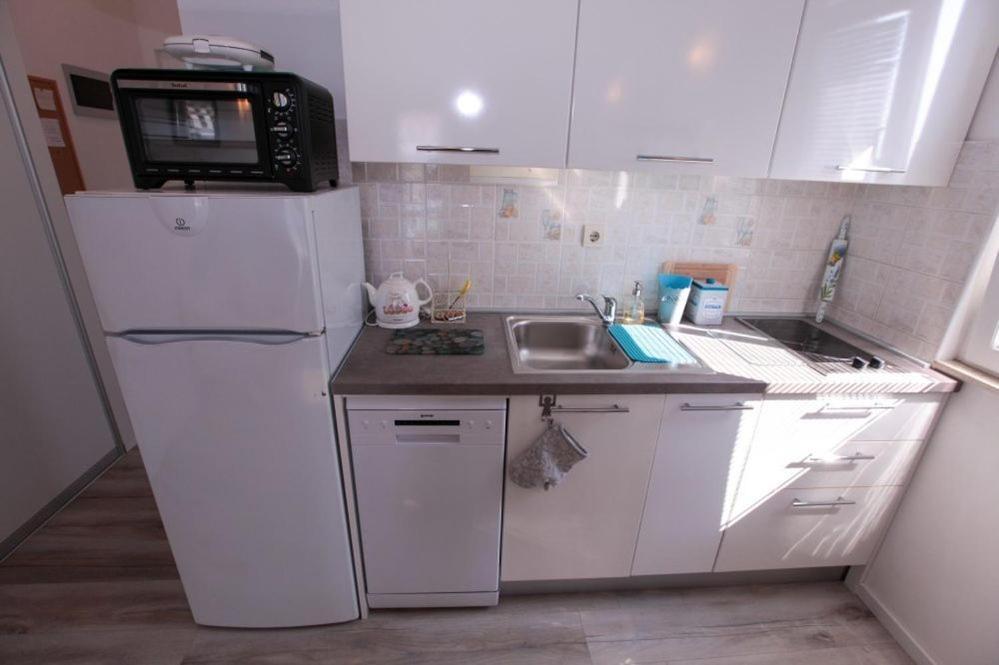 Apartments Luka Rogoznica  Extérieur photo